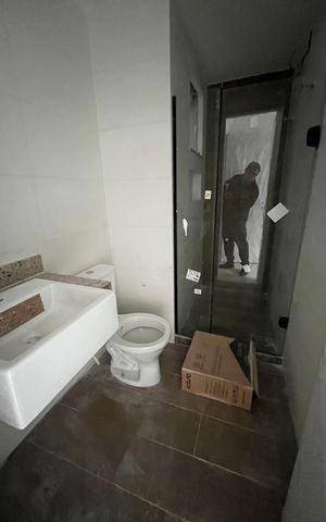 Apartamento à venda com 90m², 2 quartos e 1 vaga Apartamento à venda com 90m², 2 quartos e 1 vagaBanheiro 2