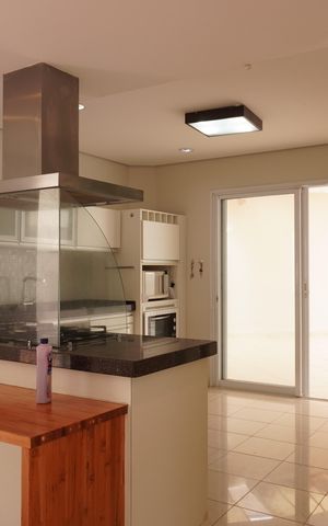 Casa de condomínio para alugar com 280m², 3 quartos e 2 vagasCozinha