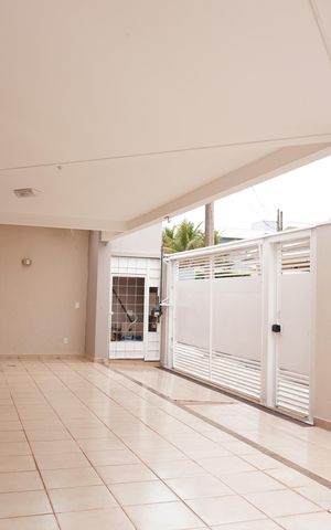 Casa de condomínio para alugar com 280m², 3 quartos e 2 vagasGaragem