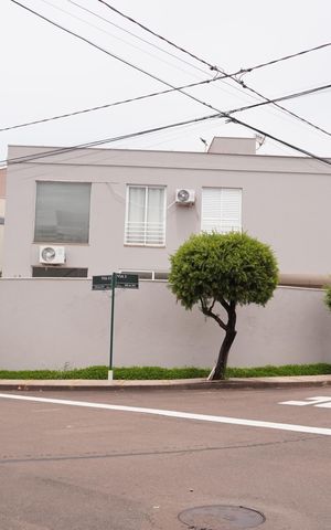Casa de condomínio para alugar com 280m², 3 quartos e 2 vagasFachada