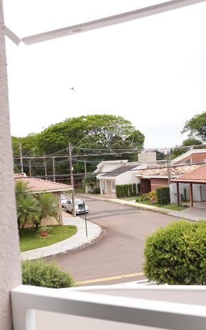 Casa de condomínio para alugar com 280m², 3 quartos e 2 vagasEscritório