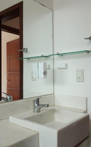 Casa de condomínio para alugar com 280m², 3 quartos e 2 vagasBanheiro