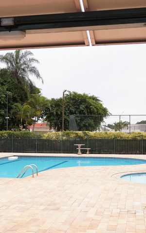 Casa de condomínio para alugar com 280m², 3 quartos e 2 vagasÁrea comum - Piscina