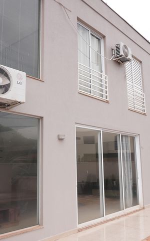 Casa de condomínio para alugar com 280m², 3 quartos e 2 vagasPiscina