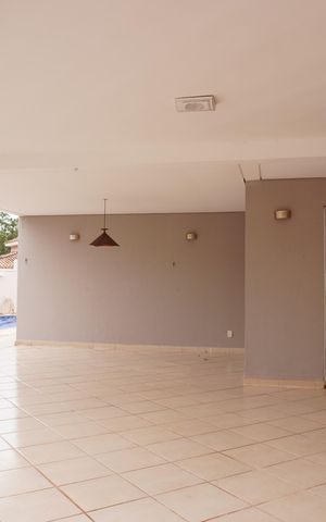 Casa de condomínio para alugar com 280m², 3 quartos e 2 vagasGaragem
