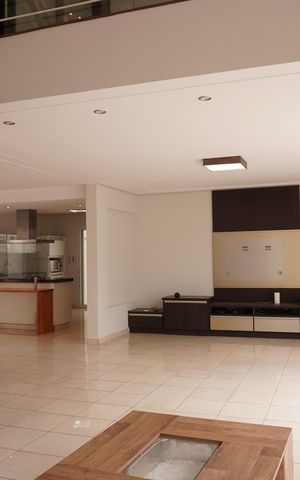 Casa de condomínio para alugar com 280m², 3 quartos e 2 vagasSala