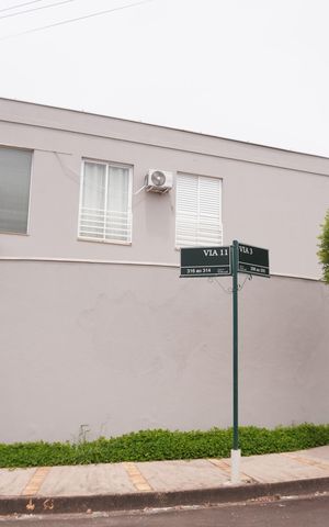 Casa de condomínio para alugar com 280m², 3 quartos e 2 vagasFachada
