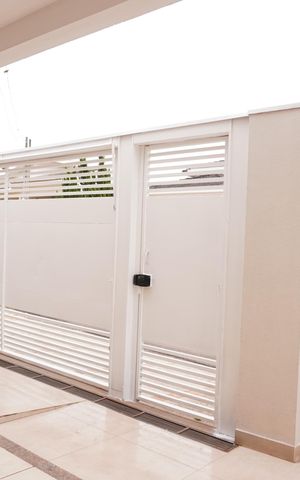 Casa de condomínio para alugar com 280m², 3 quartos e 2 vagasGaragem