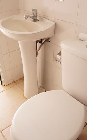 Casa de condomínio para alugar com 280m², 3 quartos e 2 vagasÁrea externa - Banheiro
