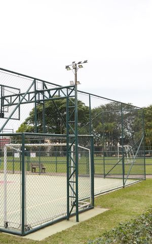 Casa de condomínio para alugar com 280m², 3 quartos e 2 vagasÁrea comum - Quadras poliesportivas