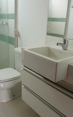 Casa de condomínio para alugar com 280m², 3 quartos e 2 vagasBanheiro