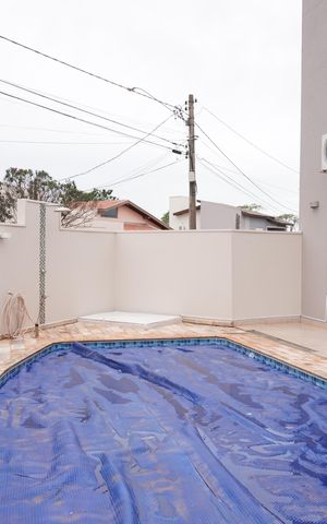 Casa de condomínio para alugar com 280m², 3 quartos e 2 vagasPiscina