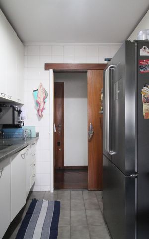 Apartamento à venda com 85m², 3 quartos e 2 vagasCozinha