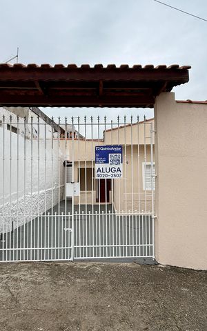Casa para alugar com 90m², 2 quartos e 2 vagas Casa para alugar com 90m², 2 quartos e 2 vagasFachada