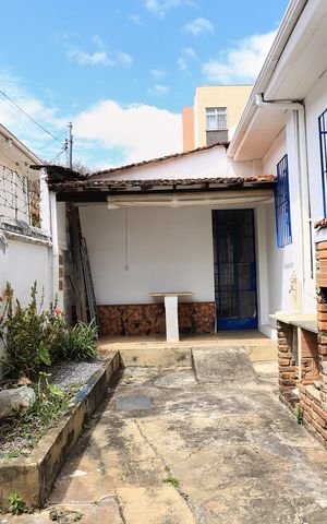 Casa à venda com 130m², 3 quartos e 1 vaga Casa à venda com 130m², 3 quartos e 1 vagaÁrea externa