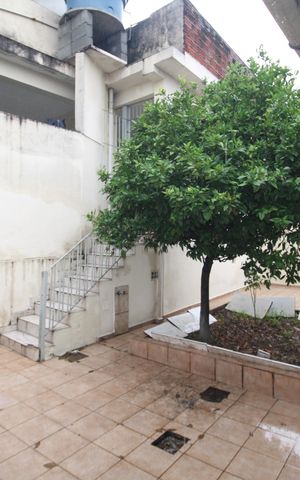 Casa para alugar com 80m², 2 quartos e 1 vagaÁrea de Serviço