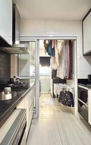 Apartamento à venda com 97m², 2 quartos e 2 vagasCozinha