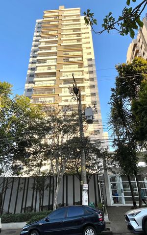 Apartamento à venda com 97m², 2 quartos e 2 vagasFachada
