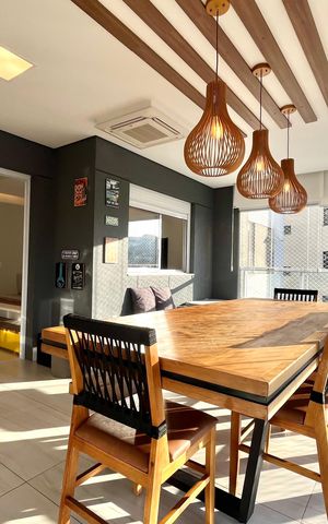 Apartamento à venda com 97m², 2 quartos e 2 vagasVaranda