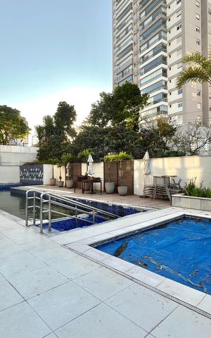 Apartamento à venda com 97m², 2 quartos e 2 vagasÁrea comum - Piscina