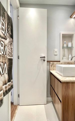 Apartamento à venda com 97m², 2 quartos e 2 vagasBanheiro da Suíte 2