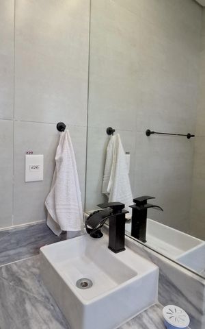 Apartamento para alugar com 65m², 2 quartos e 1 vagaBanheiro do Corredor 