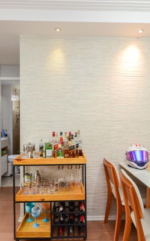 Apartamento à venda com 49m², 2 quartos e 1 vaga Apartamento à venda com 49m², 2 quartos e 1 vagaSala