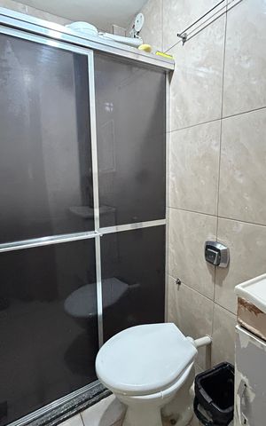 Casa à venda com 90m², 4 quartos e sem vagaBanheiro 1