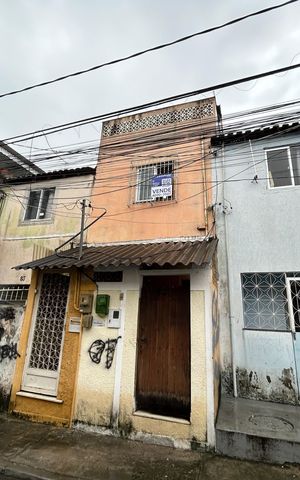 Casa à venda com 90m², 4 quartos e sem vagaÁrea comum