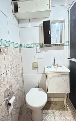 Casa à venda com 90m², 4 quartos e sem vagaBanheiro 2