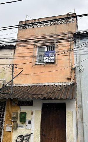Casa à venda com 90m², 4 quartos e sem vagaÁrea comum