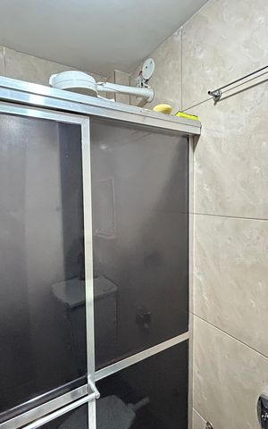 Casa à venda com 90m², 4 quartos e sem vagaBanheiro 1