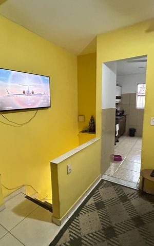 Casa à venda com 90m², 4 quartos e sem vagaSala