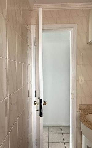 Apartamento para alugar com 69m², 2 quartos e 1 vaga Apartamento para alugar com 69m², 2 quartos e 1 vagaBanheiro Social
