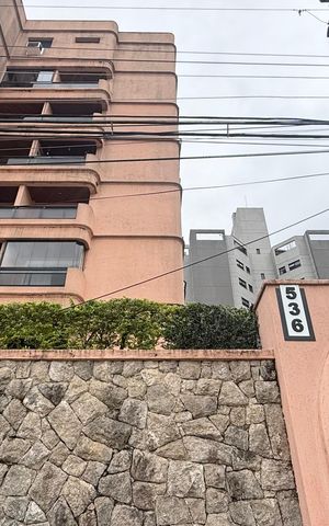 Apartamento para alugar com 69m², 2 quartos e 1 vaga Apartamento para alugar com 69m², 2 quartos e 1 vagaFachada
