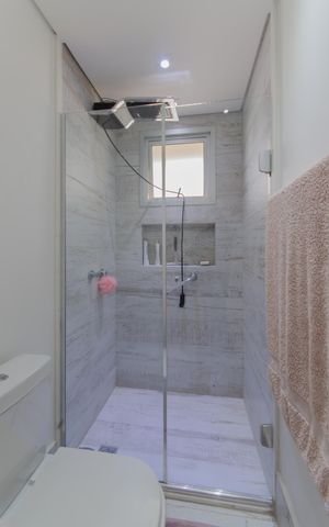 Apartamento à venda com 75m², 2 quartos e 1 vaga Apartamento à venda com 75m², 2 quartos e 1 vagaBanheiro