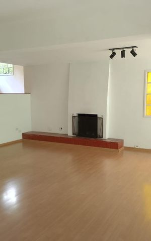 Casa de condomínio para alugar com 380m², 3 quartos e 4 vagas Casa de condomínio para alugar com 380m², 3 quartos e 4 vagasSala