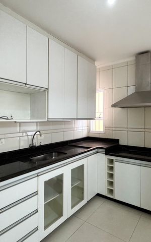 Apartamento para alugar com 85m², 3 quartos e 2 vagas Apartamento para alugar com 85m², 3 quartos e 2 vagasCozinha