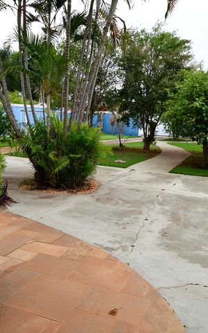 Casa de condomínio à venda com 460m², 5 quartos e 10 vagasQuintal / Jardim