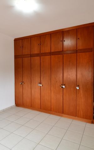 Casa de condomínio à venda com 460m², 5 quartos e 10 vagasQuarto 2
