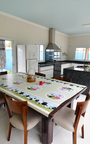 Casa de condomínio à venda com 460m², 5 quartos e 10 vagasVaranda gourmet