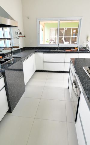 Casa de condomínio à venda com 460m², 5 quartos e 10 vagasVaranda gourmet