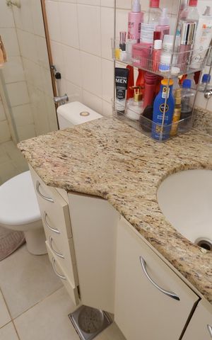 Apartamento à venda com 75m², 3 quartos e 1 vaga Apartamento à venda com 75m², 3 quartos e 1 vagaBanheiro Suíte