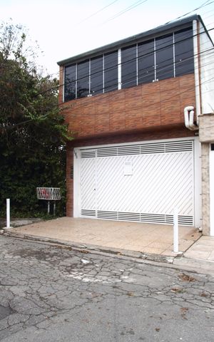 Casa para alugar com 67m², 1 quarto e sem vaga Casa para alugar com 67m², 1 quarto e sem vagaFachada