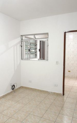 Casa para alugar com 67m², 1 quarto e sem vaga Casa para alugar com 67m², 1 quarto e sem vagaSala