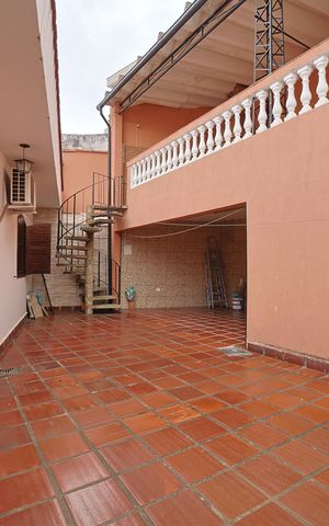 Casa para alugar com 300m², 3 quartos e 5 vagasÁrea de Serviço