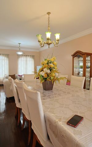 Casa para alugar com 300m², 3 quartos e 5 vagasSala