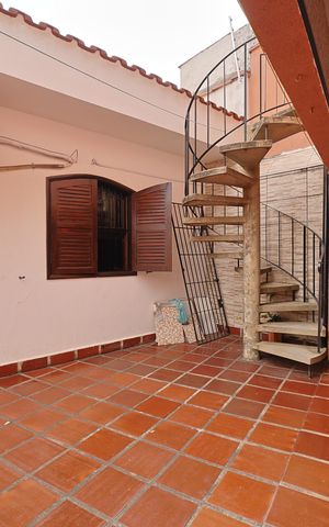 Casa para alugar com 300m², 3 quartos e 5 vagasÁrea de Serviço