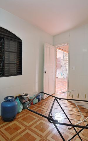 Casa para alugar com 300m², 3 quartos e 5 vagasedícula 