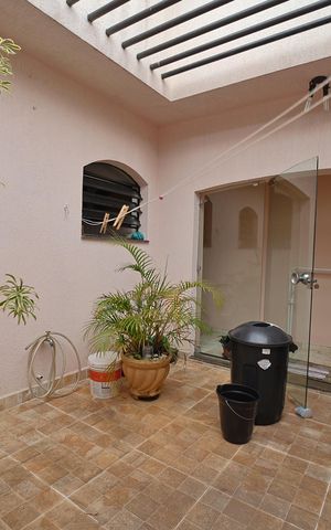 Casa para alugar com 300m², 3 quartos e 5 vagasjardim de inverno